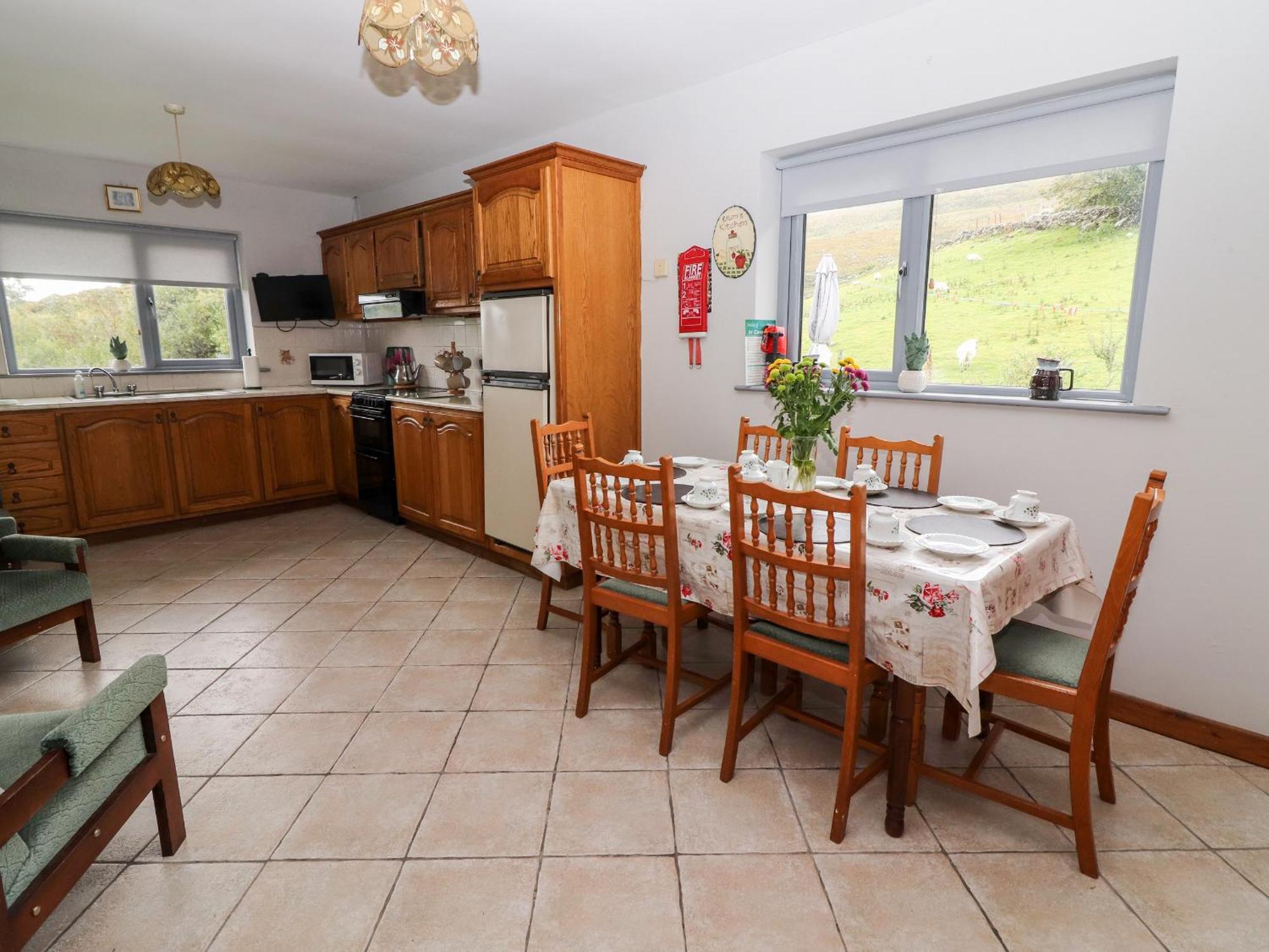 Lyreboy Holiday home Gortrelig